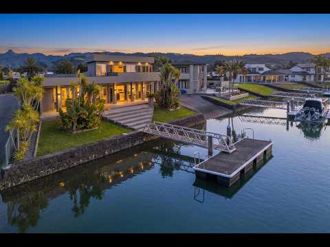 Open gallery