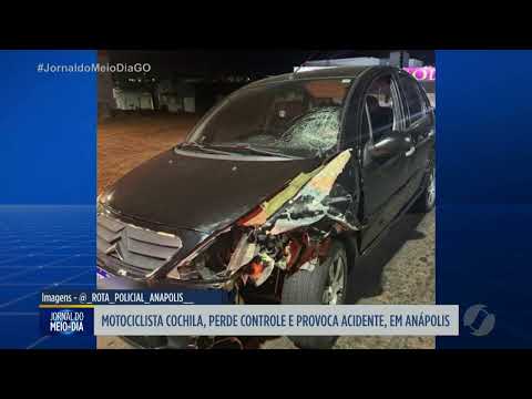 Motociclista cochila, perde controle e provoca acidente em Anápolis