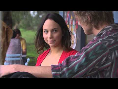 Neighbours: Wednesday 1 October - Clip