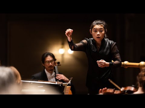 Bacewicz Divertimento - Royal Scottish National Orchestra - Elim Chan