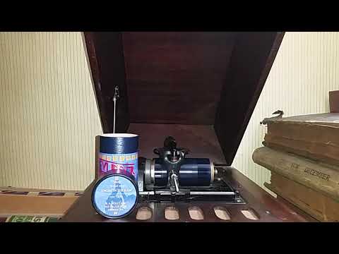 "Singin' in the Rain", by B. A. Rolfe and his Palais D'Or Orchestra