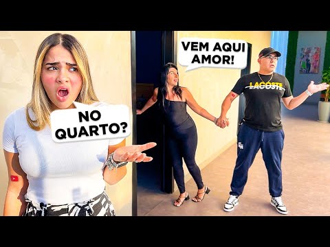 A AMIGA FALSA SE TRANCOU NO QUARTO COM MEU PAI 😱😱😱