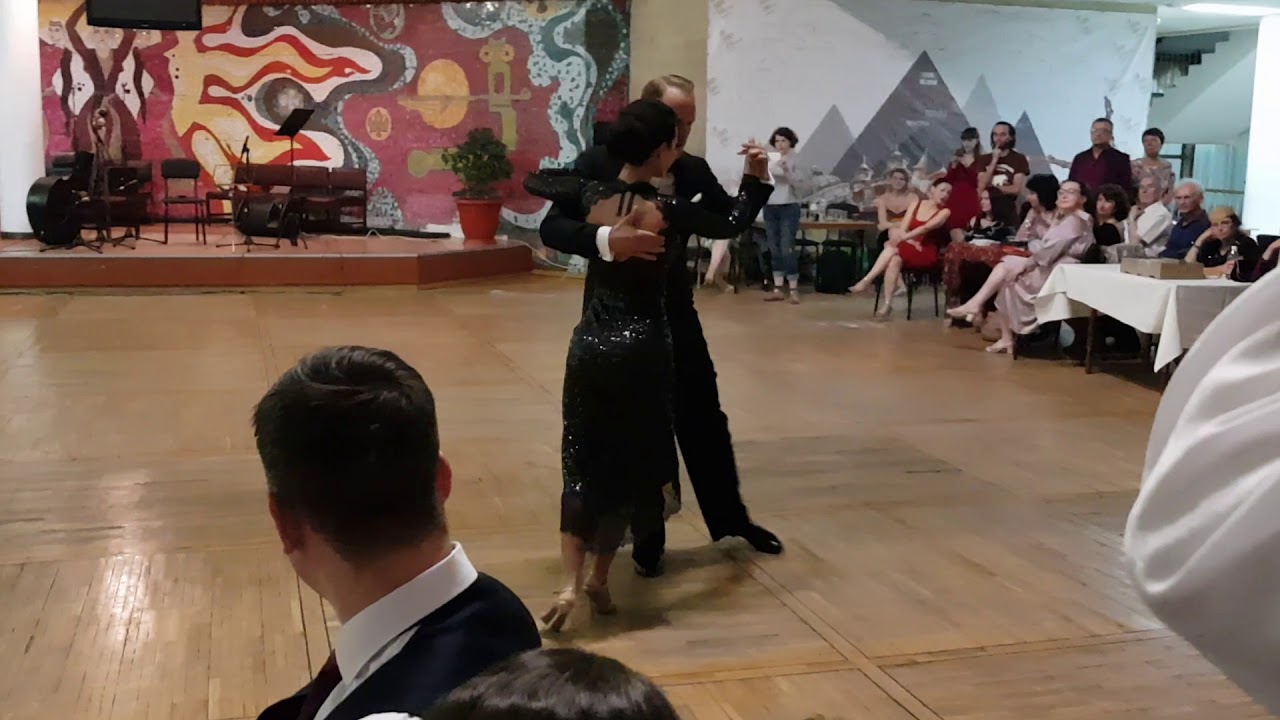 Alexander - Maria Frolova 1/4