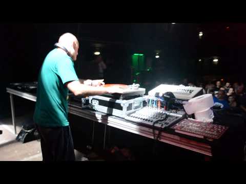 VIRUS & INSECT - IV ur. Warsaw Mechanism