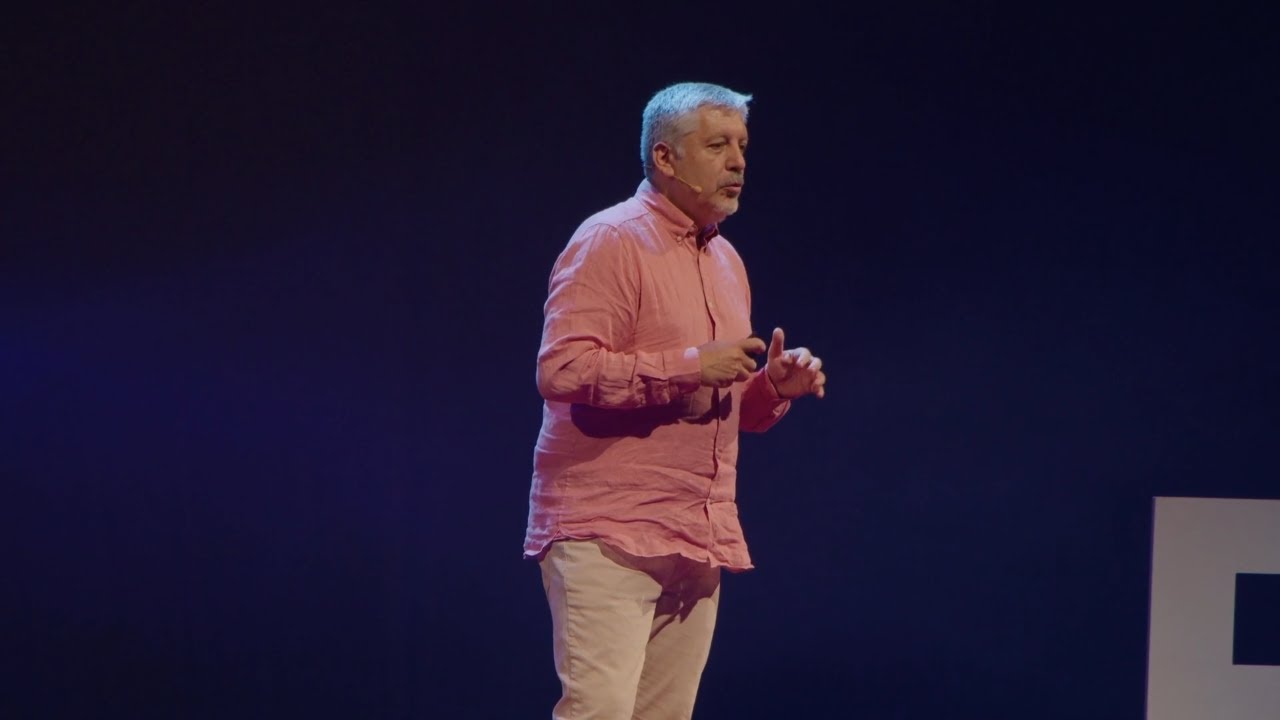 What world do we choose to build with technology? | Ángel Izurieta | TEDxFrutillar