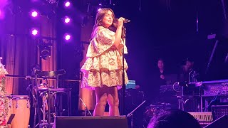 Download lagu Ángela Leiva canta Hits Internacionales. mp3