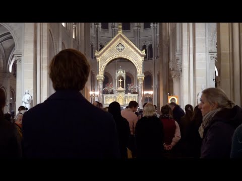 Messe à Paris pour les victimes des attentats du 13 novembre 2015