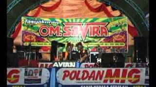 Download lagu dangdut koplo om savira bola salju.mp4 mp3