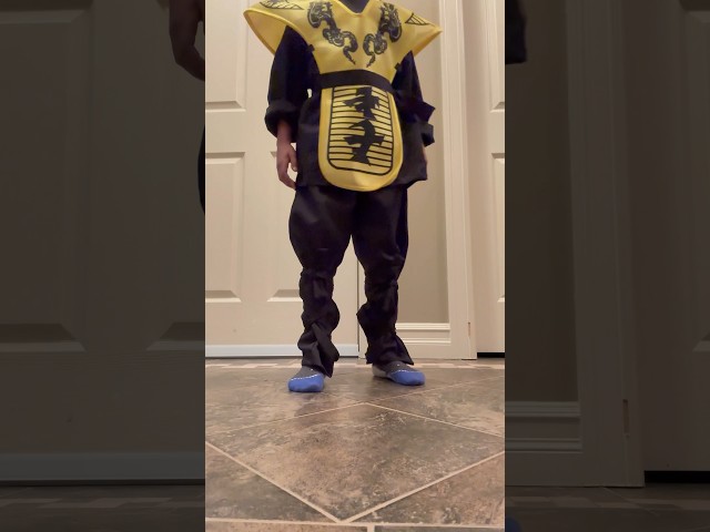 Vídeo relacionado con Rubies Disfraz Ninja Dragón para niño, con Capucha, Cinturón y Bandas óptimo para halloween, carnaval y cumpleaños