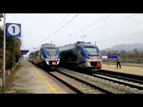 JAZZ ETR.425 INCROCIA IL MINUETTO E. IN STAZIONE A BORGO S.DALMAZZO.(CN) 4 - 12 - 2016
