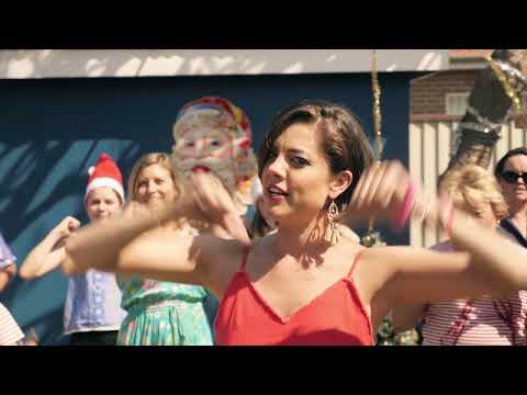 Aussie Aussie Christmas - Amber Lawrence [Official Video]