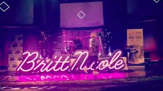 Britt Nicole - Girls Night Out (Live)
