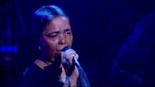 Cesaria Evora - Besame Mucho