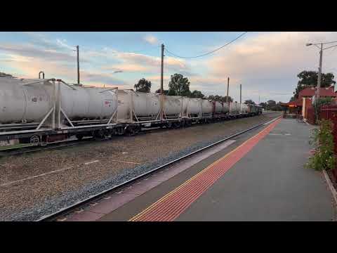 Benalla Trains 12-11-20#1