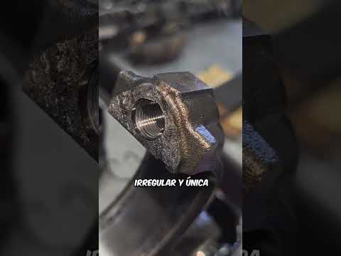 ¿Por qué se rompen intencionalmente las bielas del motor?