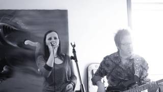 John Farnham - You're The Voice (LIVE Acoustic Cover by Melanie Mau & Martin Schnella)