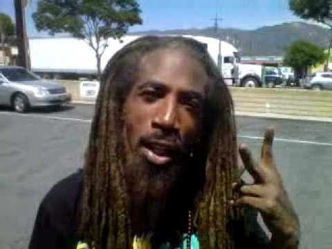 Akil the MC on the way to Chorchella 2013 for his Reunion with Jurassic 5