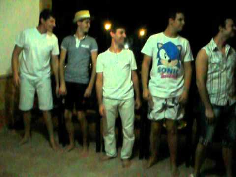 Fiesta en la casa 03.AVI