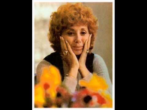 Beverly Sills sings Medora's Act I aria from Verdi's Il Corsaro.wmv