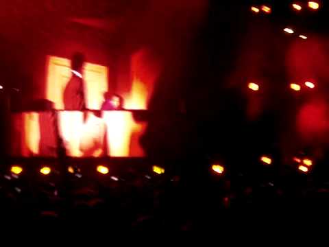 Armin Van Buren, GDL 4-11-11: Leon Bolier feat. Samuel L. Jackson - Vengeance Vengeance.MPG