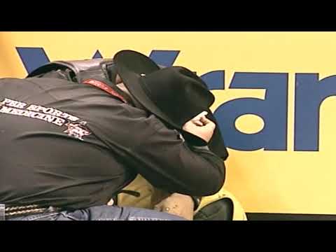 PBR 2005: Smiley scalps Ednei Caminhas