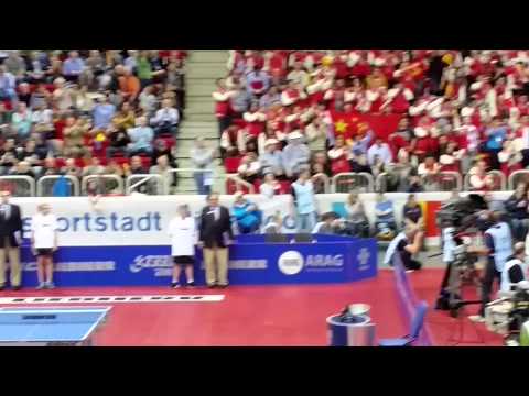 Barry Berben naast Zhang Jike World Cup Dusseldorf