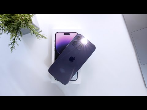 How to Turn On or Turn Off Flashlight on iPhone?(iPhone 14/14 Pro)