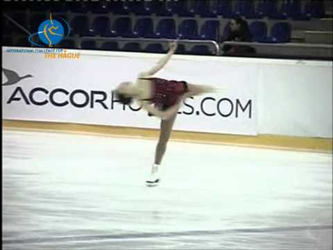 08 Haruna Suzuki Senior Ladies Short Program Challenge Cup 2012.mpg