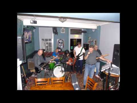 Y Cyffro - "Lleucu Llwyd"