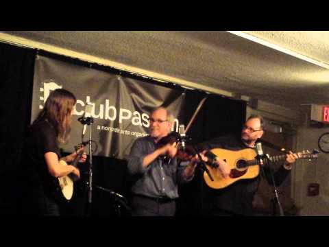 "I get my whiskey from Rockingham", Bruce Molsky, Mark Simos & Allison de Groot