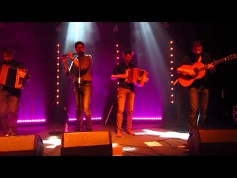 Mister Klof et Duo Hamon-Martin jouent La Prunelle (valse)