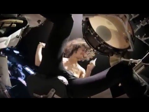 Duel batterie Shaka Ponk Live 2015