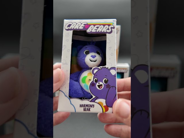 Vídeo relacionado con Basic Fun Care Bears Collab (Magic) - Sudadera con Capucha de Peluche para Mascota - Oso de los Deseos x Ravenclaw
