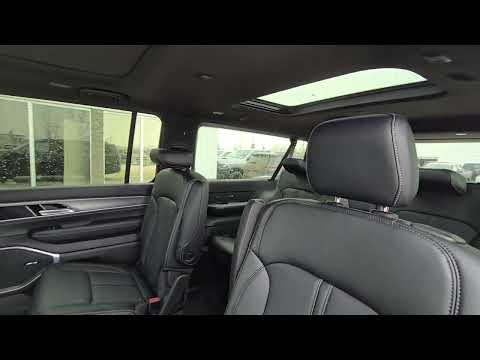 2025 Jeep Wagoneer L Series II Carbide