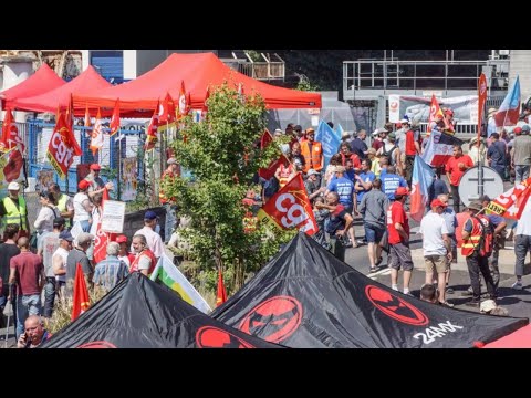 Grand rassemblement du jeudi 25 juin devant Luxfer