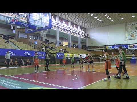 MKKS SIARKA TARNOBRZEG - WILKI RZESZÓW 57:67 (25:38) - FRAGMENTY MECZU I KOMENTARZE TRENERÓW
