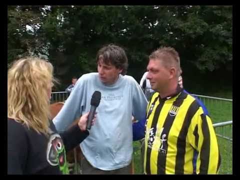 Marja Westland Koeschijten bij sportpark Polanen Monster 27 augustus 2005