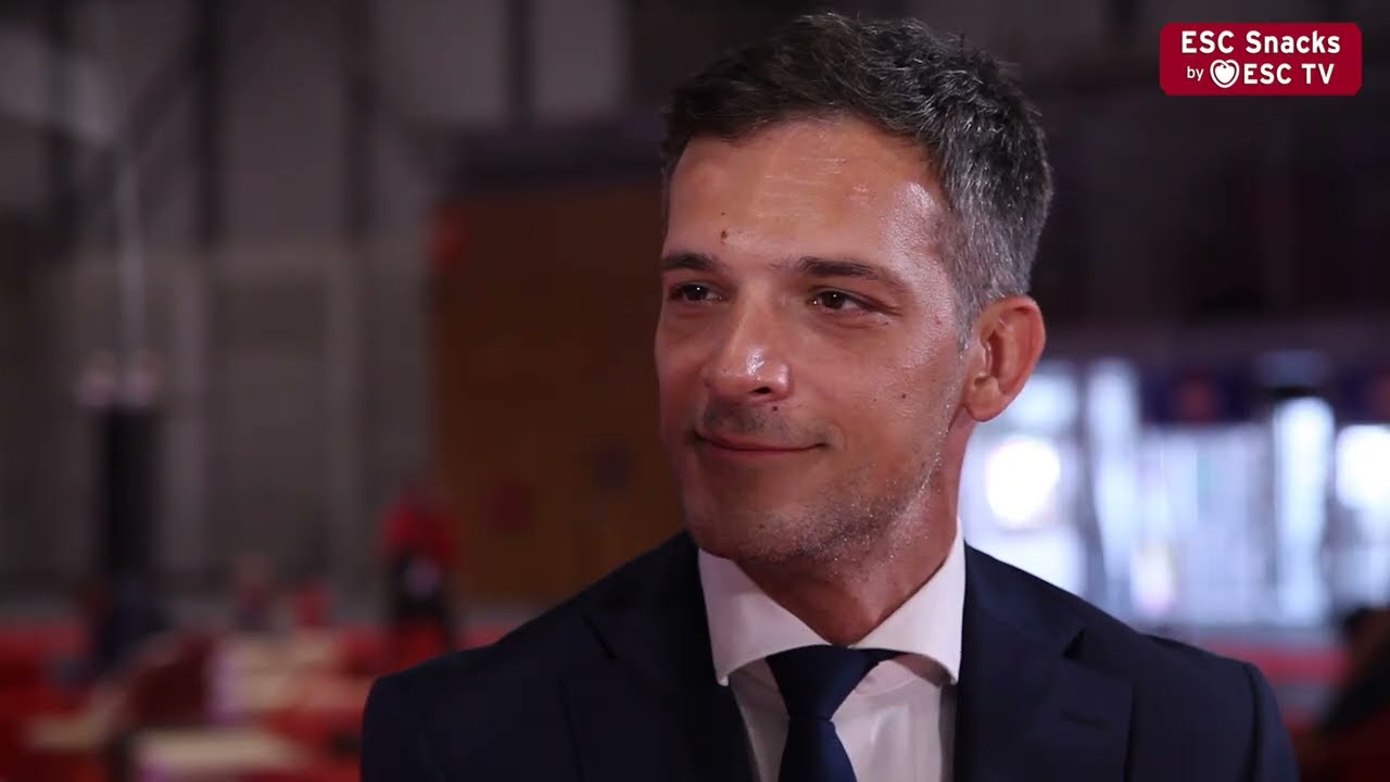 #ESCSnacks at #ESCCongress: Hotline 9