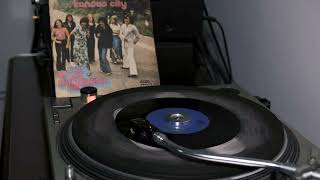 The Les Humphries Singers - KANSAS CITY  (1974)