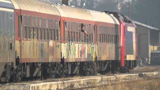 preview picture of video 'Greek Railways Macedonia - 610 & IC91 trains crossing in Drama station'