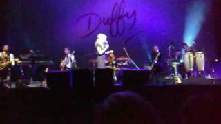 Duffy - Hanging on too Long - Live,  Auckland Vector Arena, New Zealand - 31 March 2009