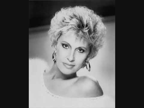 He Loves Me All the Way - Tammy Wynette