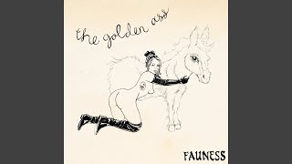 Kadr z teledysku Girl in the Moon tekst piosenki Fauness
