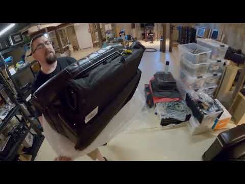 Z Unboxing - Valencia Seating Tuscany XL