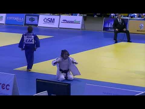 WCW ROMA 2011 52  CHITU Andreea Stefania ROU KELMENDI Majlinda ALB