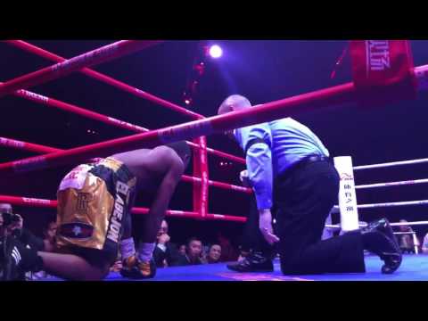 Sosa stops Fortuna by TKO11! #AndTheNew #WBAboxing super Featherweight Champion