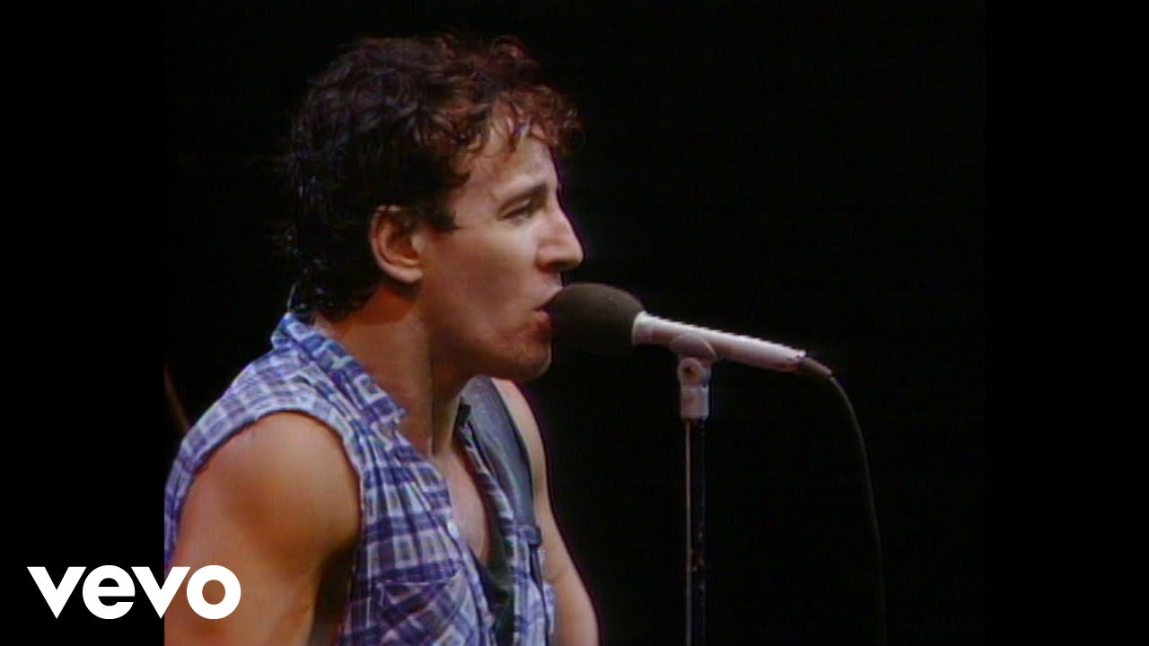Bruce Springsteen - Born to Run (Official Video) - YouTube