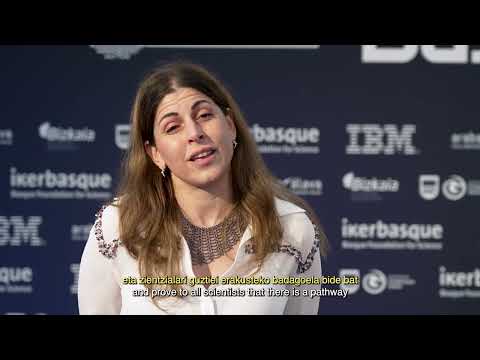 ESTHER VILLAR - Interview