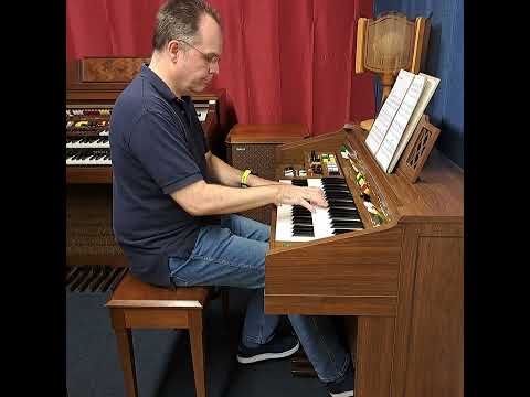 Yamaha Electone C-55 "Oye como va" by Tito Puente 🎹👍🎧😉