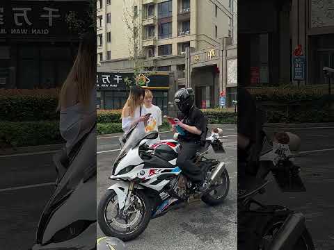 Girl, your friend has fallen in love with me  #automobile #smartphone #funny